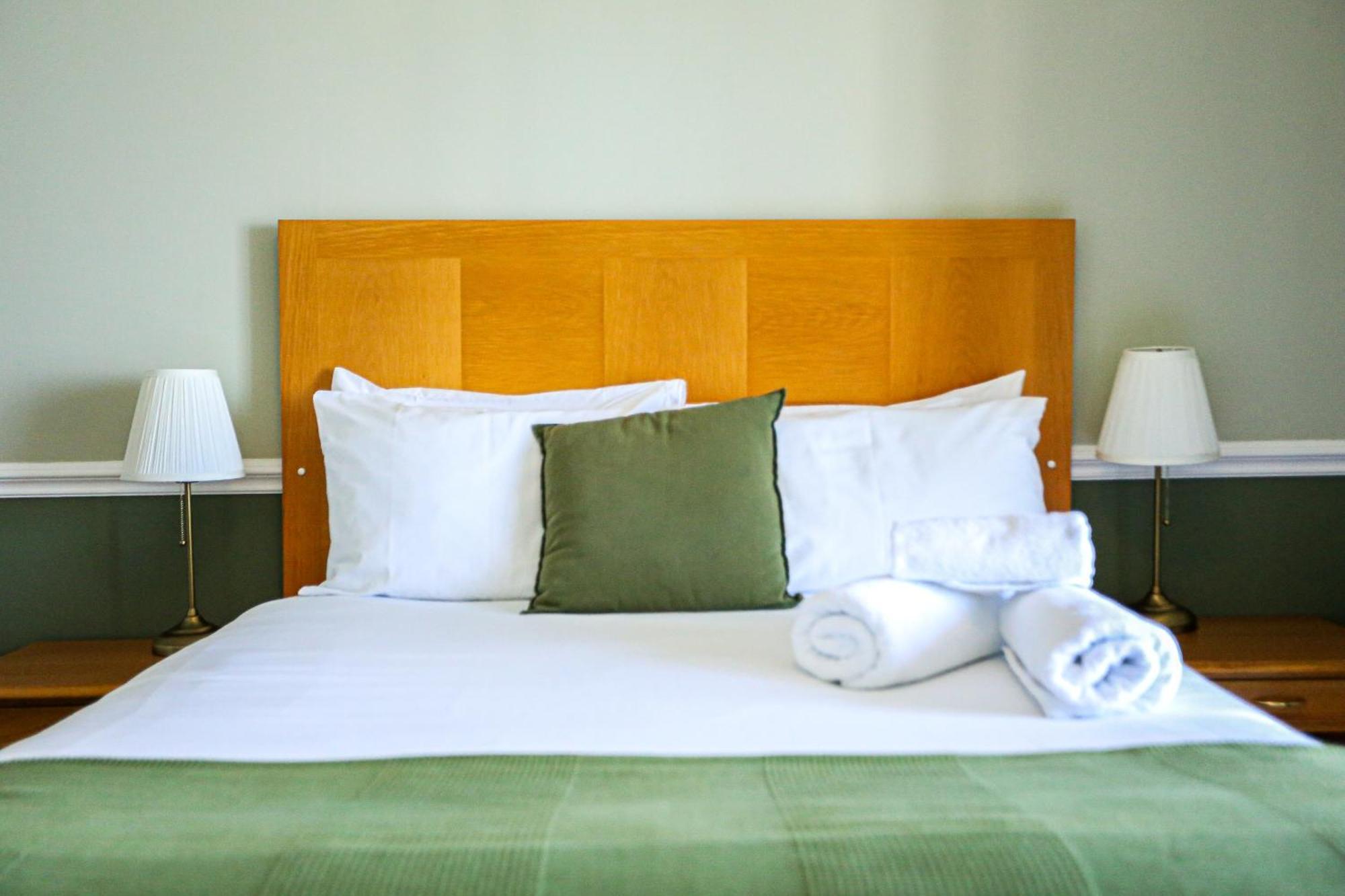 The Wellington 3*